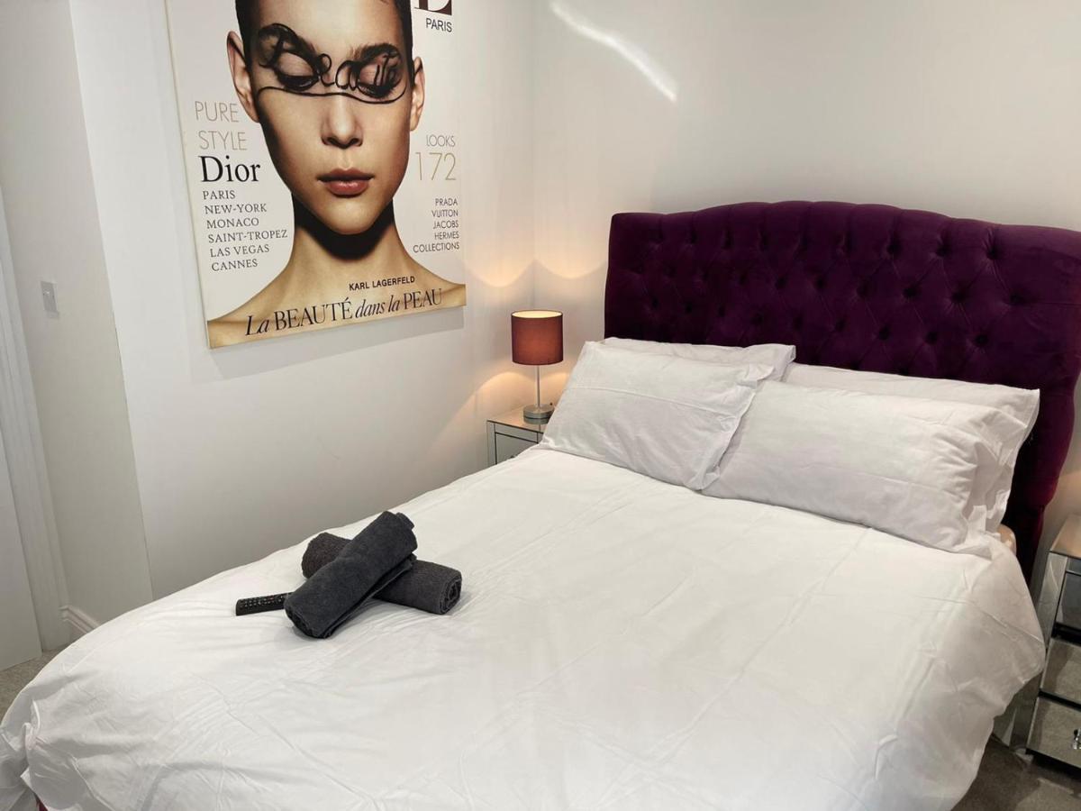 Salt Hill Windsor Legoland Eton Heathrow Luxury 2 Bed 1 Bath Free Parking Slough Exterior photo