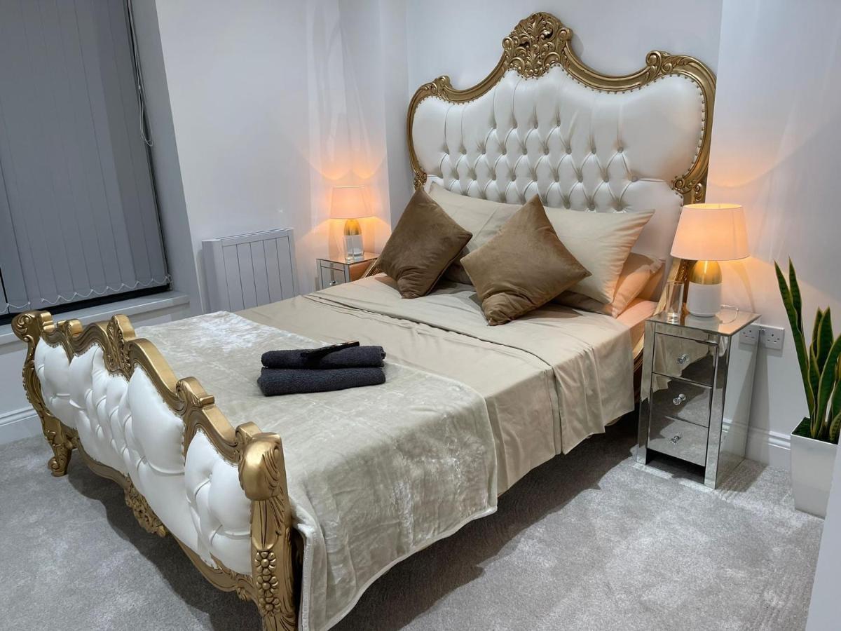Salt Hill Windsor Legoland Eton Heathrow Luxury 2 Bed 1 Bath Free Parking Slough Exterior photo