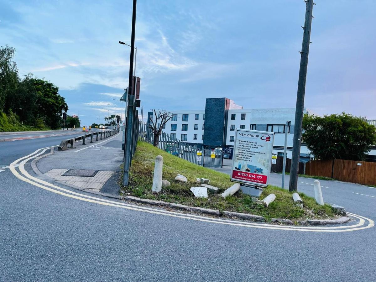 Salt Hill Windsor Legoland Eton Heathrow Luxury 2 Bed 1 Bath Free Parking Slough Exterior photo