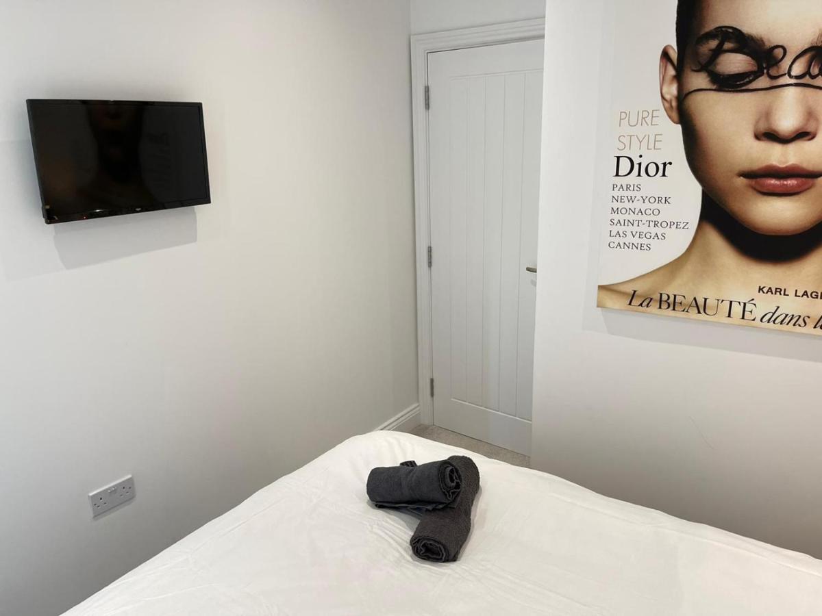 Salt Hill Windsor Legoland Eton Heathrow Luxury 2 Bed 1 Bath Free Parking Slough Exterior photo